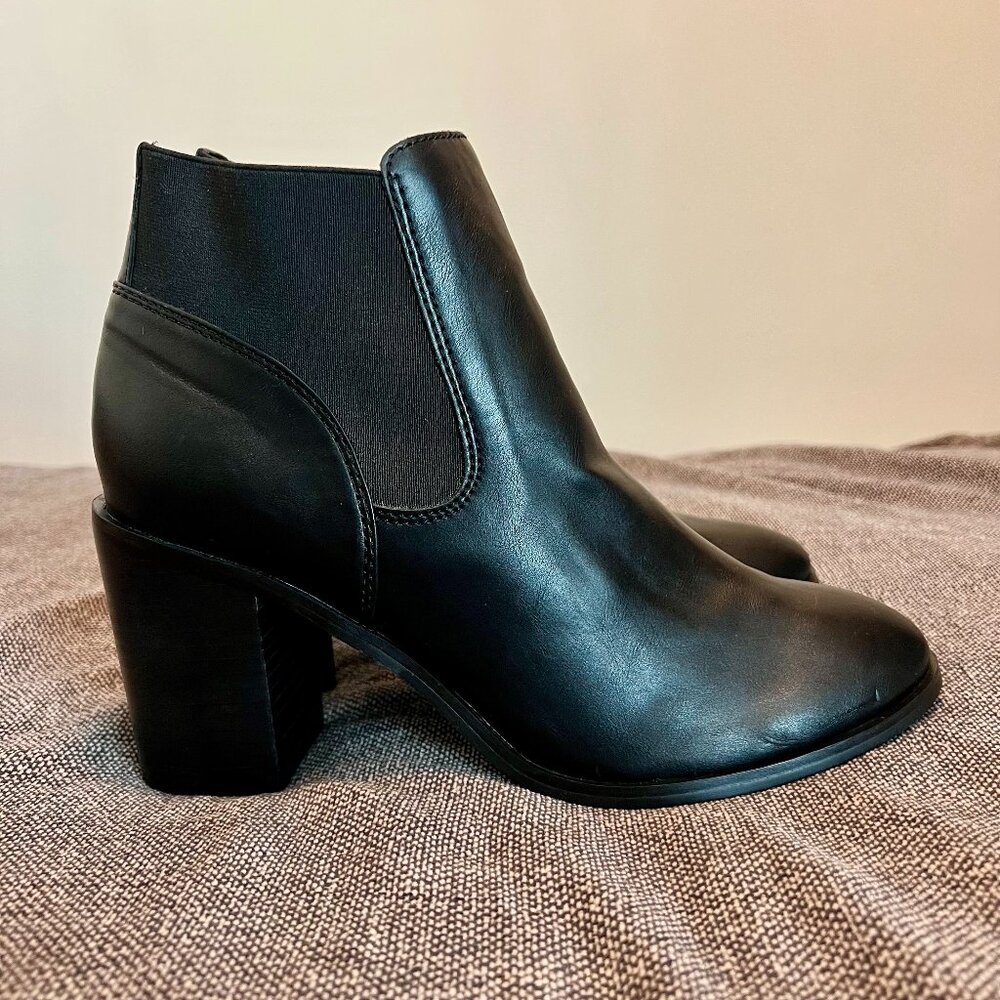 NWOT | Chelsea Crew Heeled Boots | Size 41